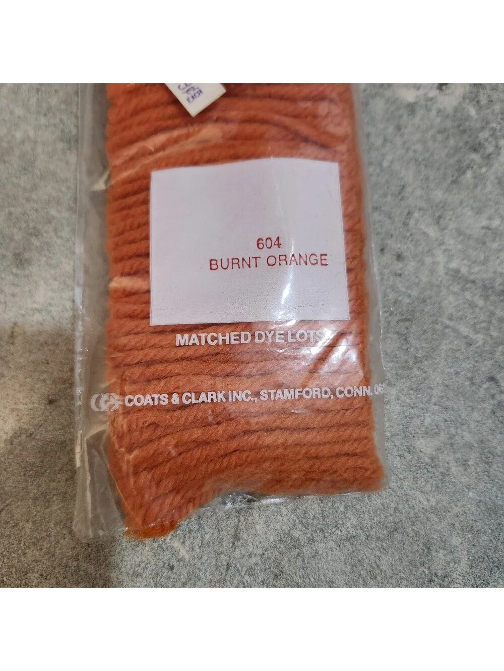 Vtg Red Heart Latch Hook Bulky Rug Yarn Burnt Orange 604 NOS 5pkgs of 320pcs